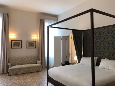 Suites alla Maddalena Hotel in zona Carta&Design di Roberta Molin