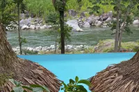 Villas Pico Bonito - プール