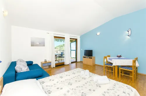 Apartments Kunac Hotels in Sućuraj