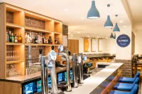 Holiday Inn Express DERRY - LONDONDERRY by IHG - Quầy bar
