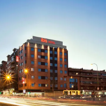 Ibis Madrid Centro las Ventas Отели рядом с достопримечательностью «Линейный город»