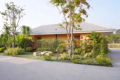 S Ville Resort Hotels in Uthai Thani