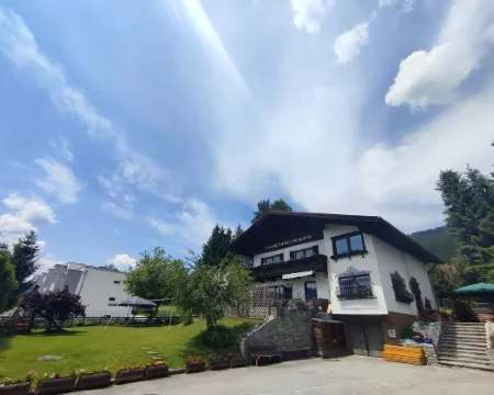 Haus Susanne Hotels in Sankt Johann im Pongau