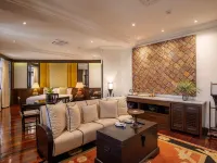 The Bridge An Eclectic Luxotel Hotels near Ob Luang Restaurant