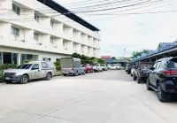 타왓 호텔 랑 수안 호텔