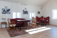 Helgaker Gård Hôtels à : Jevnaker