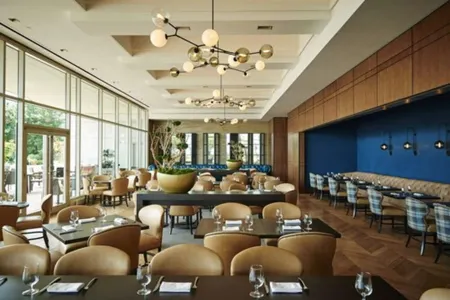 Four Seasons St. Louis Отели рядом с достопримечательностью «The Gateway Arch»