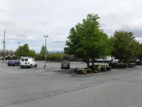 Wingate by Wyndham Mount Vernon - parking