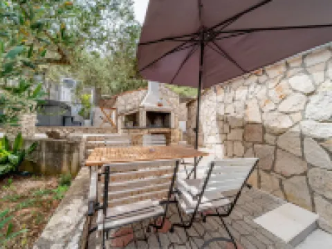 Stone House Blaca