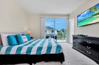 Serenity 3 Bed Townhome 3 Bedroom Townhouse by RedAwning
