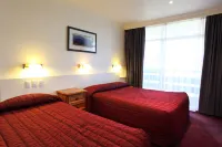 Wanaka Hotel Hotels near ThatWanakaTree