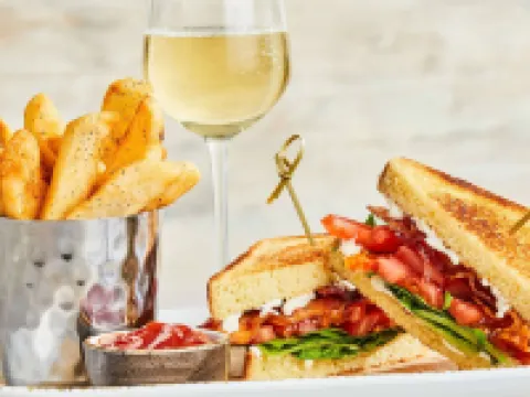 Courtyard Rye Hotels in Rye