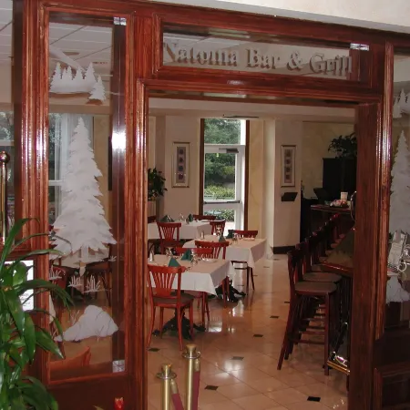 Lake Natoma Inn
