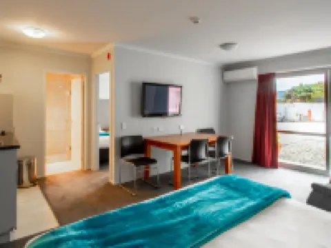 BKs Premier Motel Esplanade Hotels in Lower Hutt