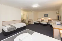 Mid City Motor Inn Hotels in Mackay