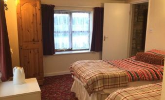 The Pecking Mill Inn