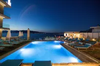 Aianteion Bay Luxury Hotel & Suites - สัตว์เลี้ยง