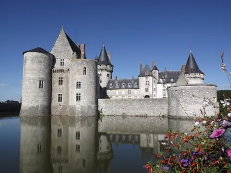 Hôtel Burgevin Отели в г. Вьей-Мэзон-Сюр-Жудри