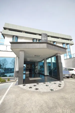 Hotel Relax Roma Nord Отели в г. Монтополи-ди-Сабина