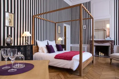 Maison Ailleurs Hotels near Eglise Saint-Aignan de Chartres