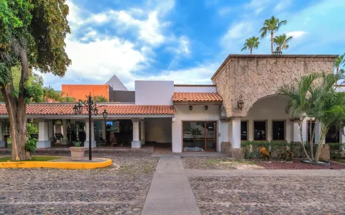 InHouse Select Hacienda Tres Rios