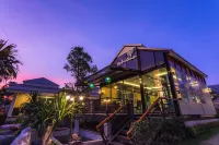 Palmchwa Resort Hotels in Sikhio