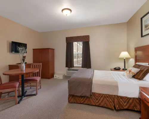 Clarion Hotel & Suites Hotels in Williston