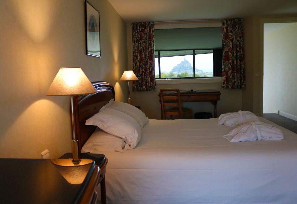 르 를레 생 미셸 객실