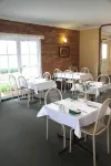 Alexander Motor Inn - breakfast