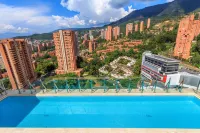 Novotel Medellin El Tesoro - Pools