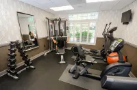 West Inn & Suites - Gym