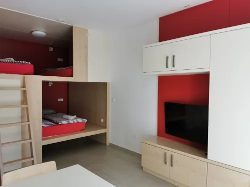 큐베 스튜디오 바이 더 리버