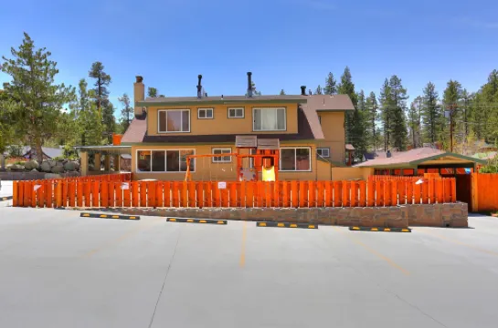 Bear Creek Resort
