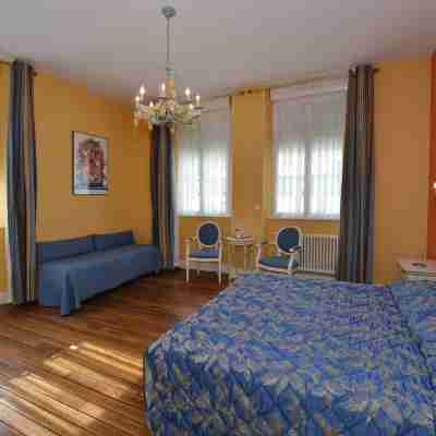 Hotel Castel Jeanson Rooms