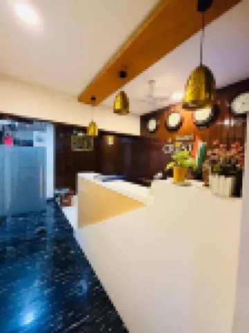 Hotel Crystal Luxury Inn- Bandra