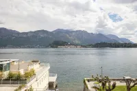 Lakefront Contemporary - by My Home in Como