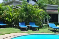 Phangan Beach Resort - Beach