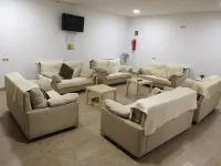 Albergue O Trisquel - Hostels