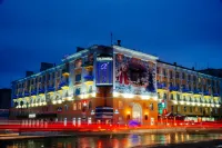 Hotel Volga Hotels in der Nähe von Ul'yanovskaya Ekspeditsiya Povolzhskogo Filiala Gosudarstvennoy Inventarizatsii Lesov