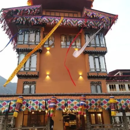 Ludrong Hotel