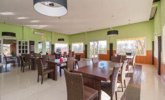 RedDoorz Syariah at Hotel Putri Gading Bengkulu