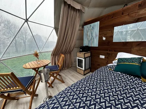 Berry Dome Hotels in Pouligny-Notre-Dame