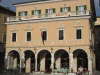 B&B Palazzo Mestichelli Hotels in Controguerra