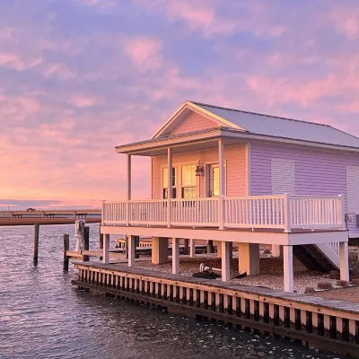 Key West Cottages Hotels near Chincoteague Island