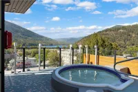 Savoy Hotel Hotels in Nelson