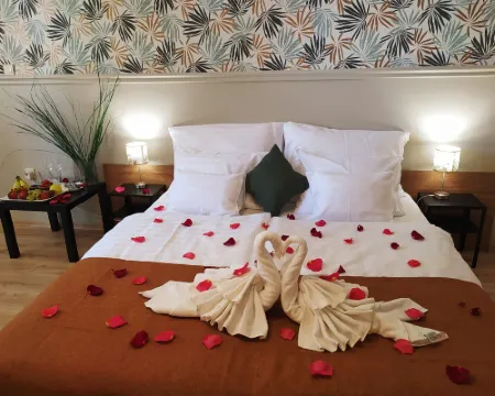 Indium City Panzio Hotels in Eger