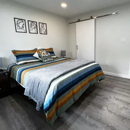 Anchorage Midtown Apartment- Wyoming 1
