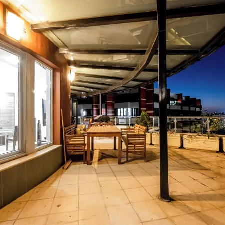 Sofia Luxury 3-Bed Penthouse Apartment Sleeps 6