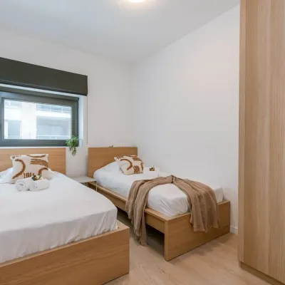 سبيشوس هاوس كلوس تو ذا بيتش