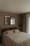 Pure Beachfront Villa with pool فنادق في سيثونيا